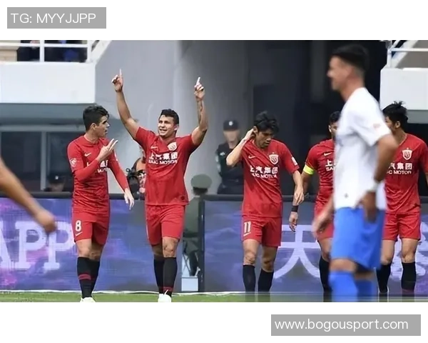 成都蓉城引进前海港外援后腰茹萨加强中场实力助力新赛季 成都蓉城引进前海港外援后腰茹萨加强中场实力助力新赛季