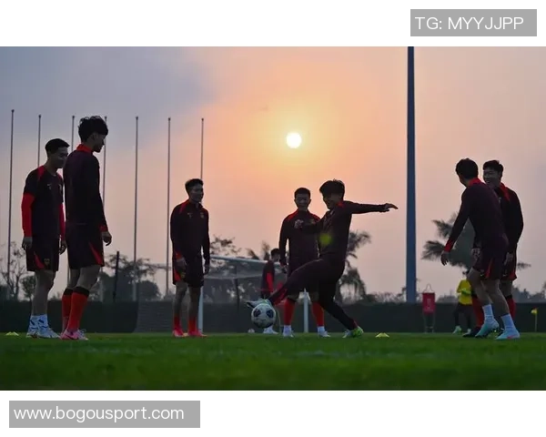 国足明年联赛期间将短期集训冬训安排或在赛季前进行 国足明年联赛期间将短期集训冬训安排或在赛季前进行